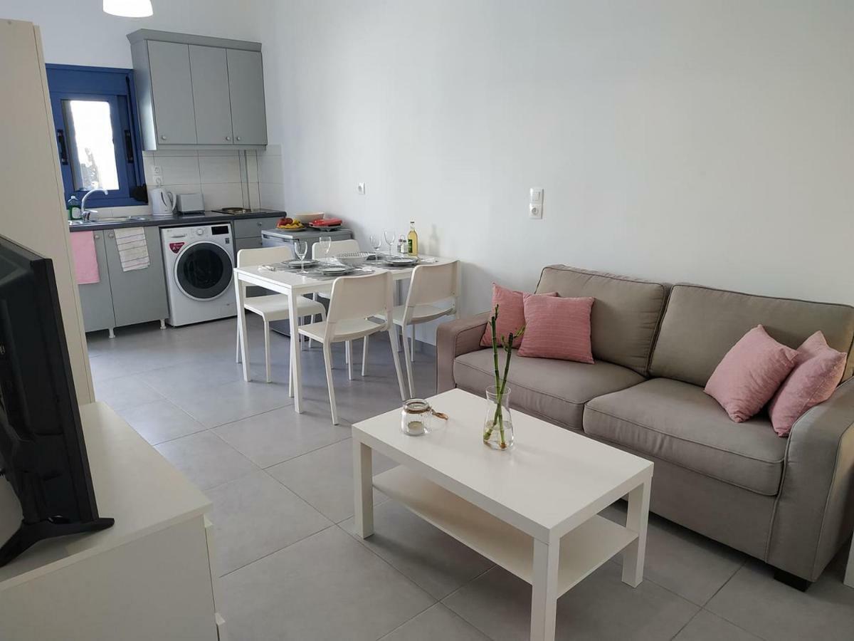 Finiki Seaside Apartment Exteriör bild